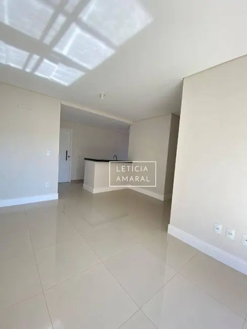 Foto 6 de Apartamento com 3 quartos à venda, 81m2 em Guanabara, Pouso Alegre - MG