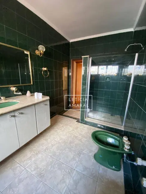 Casa com 5 quartos à venda, 495m2 em Centro, Pouso Alegre - MG - imagem 3 Foto 3 de Casa com 5 quartos à venda, 495m2 em Centro, Pouso Alegre - MG