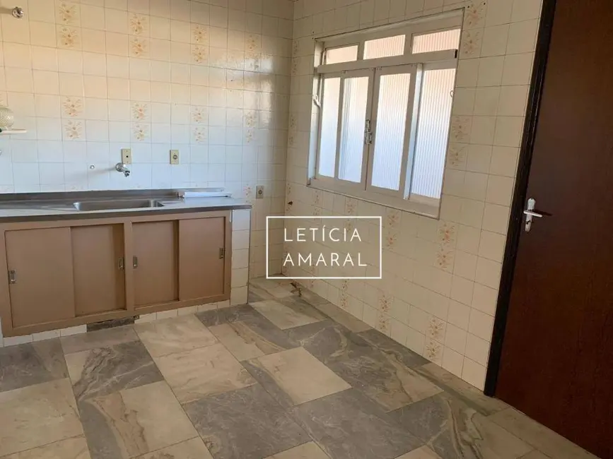Apartamento com 3 quartos à venda, 120m2 em Centro, Pouso Alegre - MG - imagem 6 Foto 6 de Apartamento com 3 quartos à venda, 120m2 em Centro, Pouso Alegre - MG