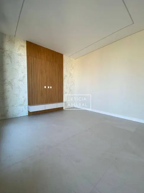 Foto 3 de Casa com 3 quartos à venda, 400m2 em Pouso Alegre - MG