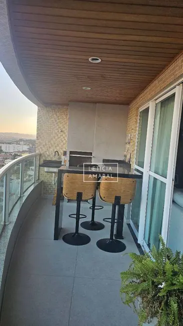 Apartamento com 3 quartos à venda, 115m2 em Centro, Pouso Alegre - MG - imagem 5 Foto 5 de Apartamento com 3 quartos à venda, 115m2 em Centro, Pouso Alegre - MG