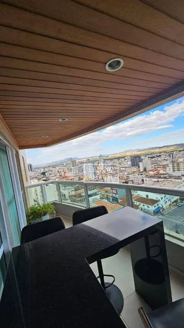 Foto 2 de Apartamento com 3 quartos à venda, 115m2 em Centro, Pouso Alegre - MG