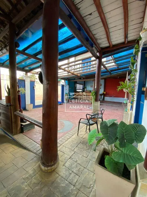 Casa com 1 quarto à venda, 344m2 em Pouso Alegre - MG - imagem 6 Foto 6 de Casa com 1 quarto à venda, 344m2 em Pouso Alegre - MG