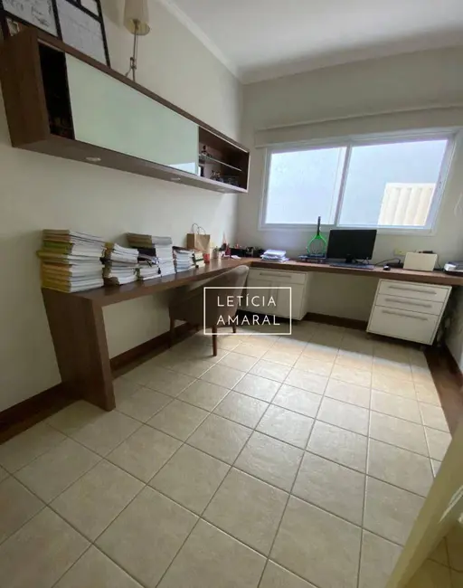 Casa com 3 quartos à venda, 450m2 em Pouso Alegre - MG - imagem 8 Foto 8 de Casa com 3 quartos à venda, 450m2 em Pouso Alegre - MG