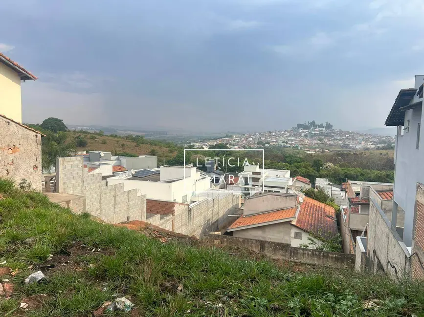 Terreno / Lote à venda, 300m2 em Colinas de Santa Bárbara, Pouso Alegre - MG - imagem 5 Foto 5 de Terreno / Lote à venda, 300m2 em Colinas de Santa Bárbara, Pouso Alegre - MG
