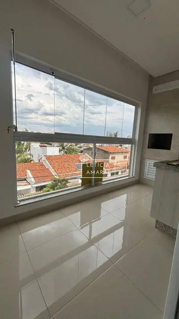 Foto 2 de Apartamento com 3 quartos à venda, 94m2 em João Paulo II, Pouso Alegre - MG