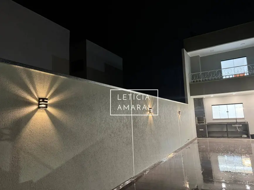 Foto 3 de Casa com 3 quartos à venda, 200m2 em Parque Real, Pouso Alegre - MG