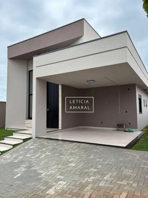 Casa de Condomínio com 3 quartos à venda, 300m2 em Pouso Alegre - MG - imagem 2 Foto 2 de Casa de Condomínio com 3 quartos à venda, 300m2 em Pouso Alegre - MG