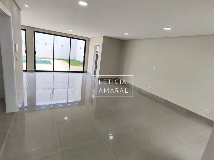 Foto 6 de Casa com 4 quartos à venda, 408m2 em Pouso Alegre - MG