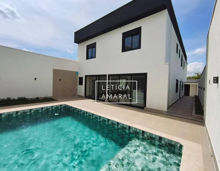 Foto 2 de Casa com 4 quartos à venda, 408m2 em Pouso Alegre - MG