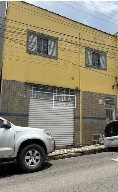 Foto 2 de Sobrado com 3 quartos à venda, 100m2 em Centro, Pouso Alegre - MG