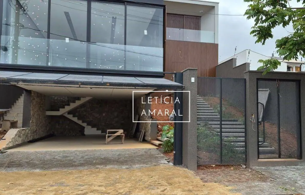 Foto 5 de Casa com 3 quartos à venda, 387m2 em Residencial Astúrias, Pouso Alegre - MG