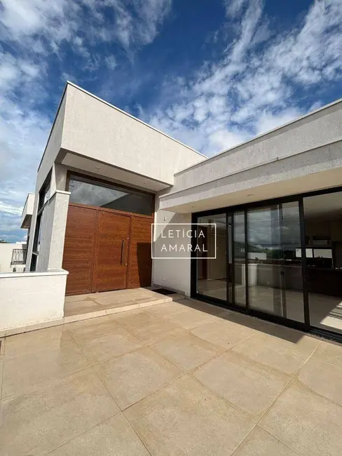 Foto 4 de Casa com 4 quartos à venda, 418m2 em Residencial Astúrias, Pouso Alegre - MG