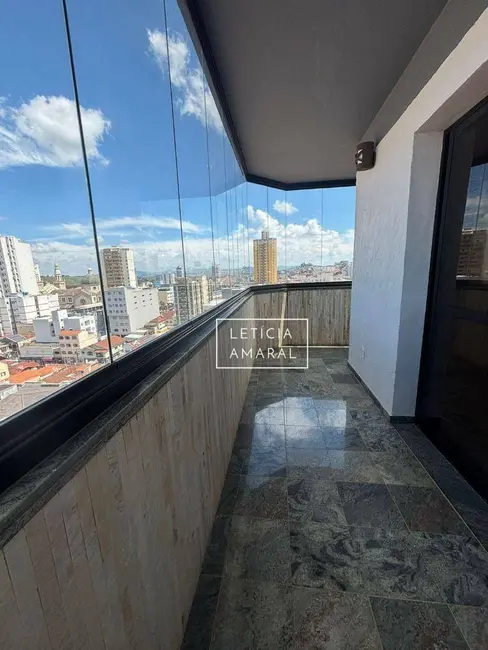 Apartamento com 3 quartos à venda, 227m2 em Centro, Pouso Alegre - MG - imagem 3 Foto 3 de Apartamento com 3 quartos à venda, 227m2 em Centro, Pouso Alegre - MG