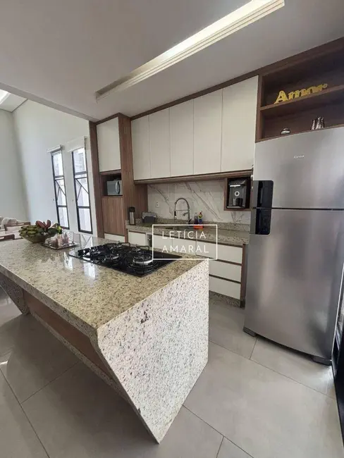 Foto 9 de Casa com 3 quartos à venda, 309m2 em Pouso Alegre - MG