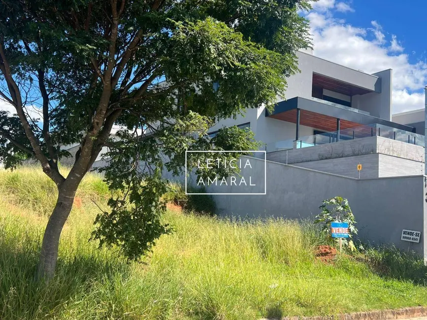 Foto 1 de Terreno / Lote à venda, 408m2 em Residencial Astúrias, Pouso Alegre - MG