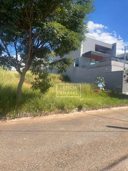 Foto 2 de Terreno / Lote à venda, 408m2 em Residencial Astúrias, Pouso Alegre - MG