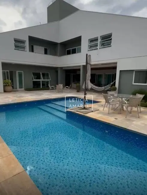 Casa com 4 quartos à venda, 900m2 em Fátima II, Pouso Alegre - MG - imagem 1 Foto 1 de Casa com 4 quartos à venda, 900m2 em Fátima II, Pouso Alegre - MG
