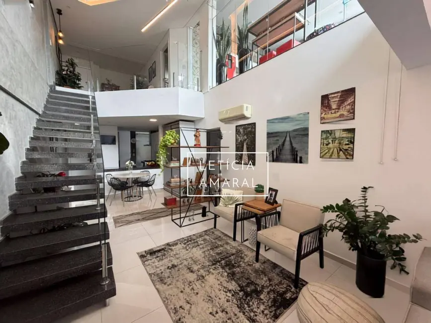 Foto 5 de Apartamento com 4 quartos à venda, 186m2 em Santo Ivo, Pouso Alegre - MG