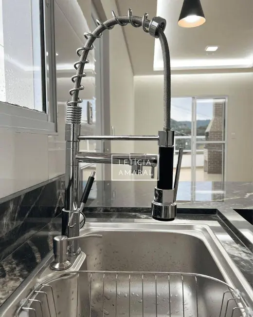Foto 6 de Casa com 3 quartos à venda, 184m2 em Jardim Floresta, Pouso Alegre - MG