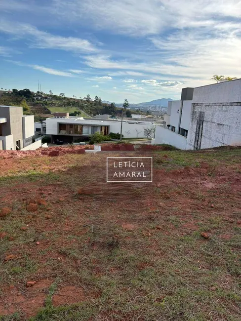 Terreno / Lote à venda, 334m2 em Pouso Alegre - MG - imagem 3 Foto 3 de Terreno / Lote à venda, 334m2 em Pouso Alegre - MG