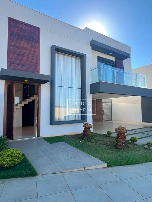 Foto 2 de Casa de Condomínio com 4 quartos à venda, 326m2 em Pouso Alegre - MG
