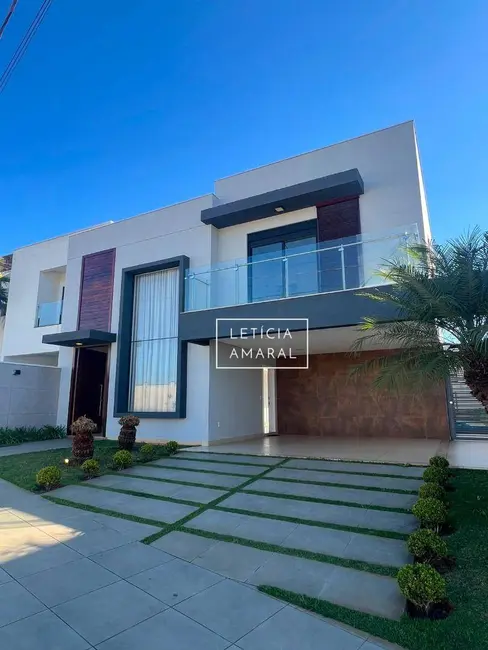 Foto 1 de Casa de Condomínio com 4 quartos à venda, 326m2 em Pouso Alegre - MG