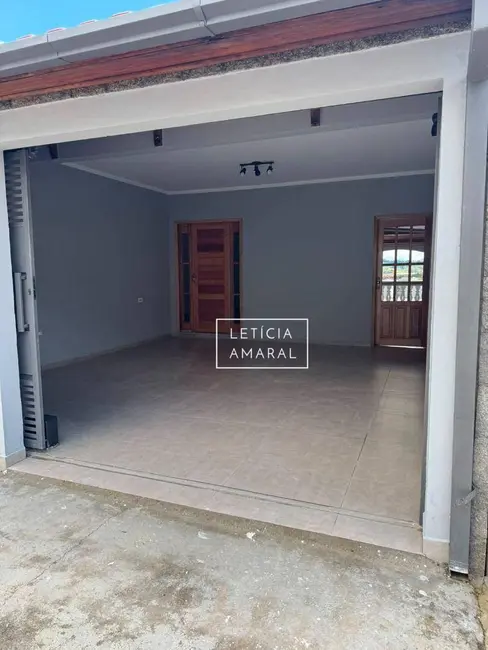 Casa com 4 quartos à venda, 264m2 em Jardim Aureliano, Pouso Alegre - MG - imagem 4 Foto 4 de Casa com 4 quartos à venda, 264m2 em Jardim Aureliano, Pouso Alegre - MG