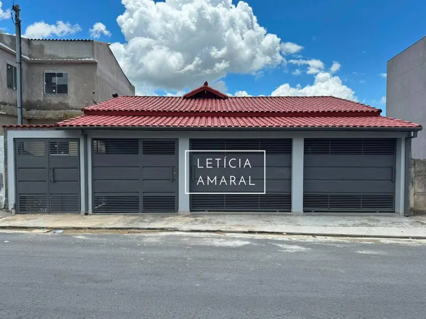 Casa com 4 quartos à venda, 264m2 em Jardim Aureliano, Pouso Alegre - MG - imagem 1 Foto 1 de Casa com 4 quartos à venda, 264m2 em Jardim Aureliano, Pouso Alegre - MG