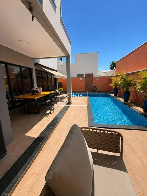 Foto 6 de Casa de Condomínio com 5 quartos à venda, 300m2 em Loteamento Belavilla I, Pouso Alegre - MG
