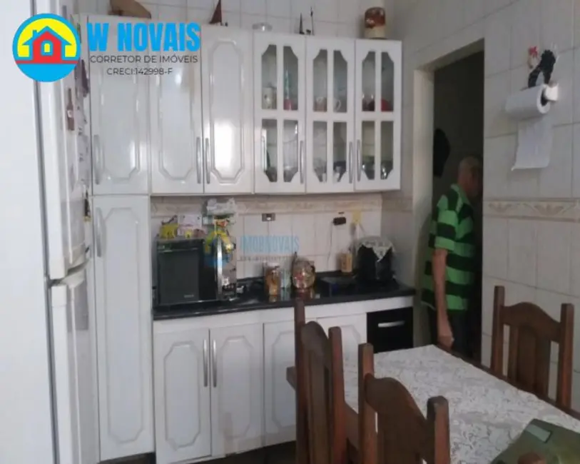 Casa com 2 quartos à venda, 80m2 em Quietude, Praia Grande - SP - imagem 8 Foto 8 de Casa com 2 quartos à venda, 80m2 em Quietude, Praia Grande - SP