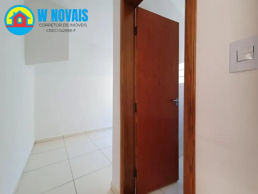 Foto 8 de Casa com 2 quartos à venda, 44m2 em Melvi, Praia Grande - SP