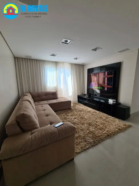 Cobertura com 3 quartos à venda, 254m2 em Guilhermina, Praia Grande - SP - imagem 6 Foto 6 de Cobertura com 3 quartos à venda, 254m2 em Guilhermina, Praia Grande - SP