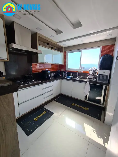 Cobertura com 3 quartos à venda, 254m2 em Guilhermina, Praia Grande - SP - imagem 9 Foto 9 de Cobertura com 3 quartos à venda, 254m2 em Guilhermina, Praia Grande - SP