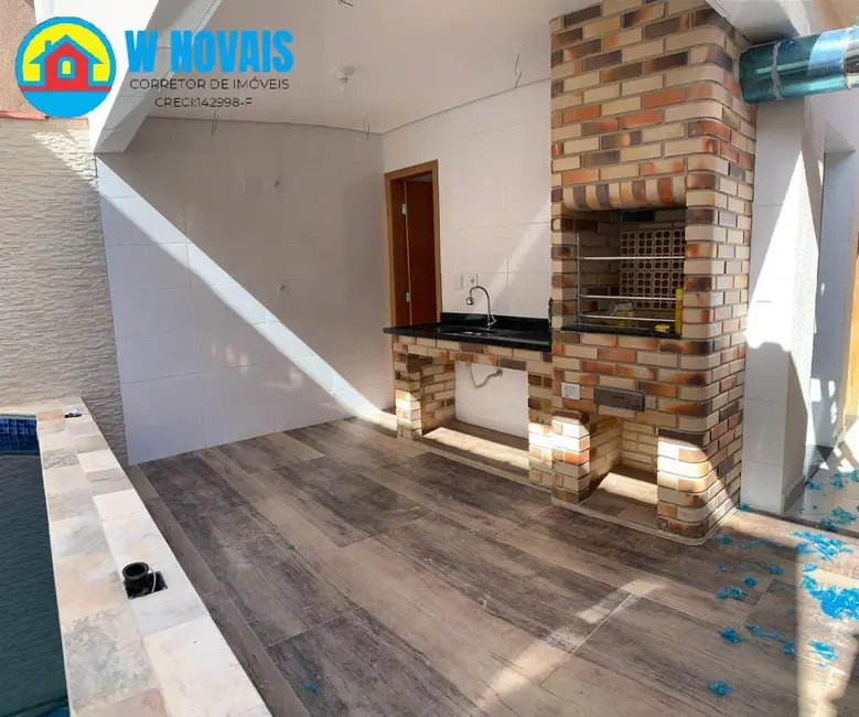 Foto 2 de Sobrado com 2 quartos à venda, 250m2 em Ocian, Praia Grande - SP