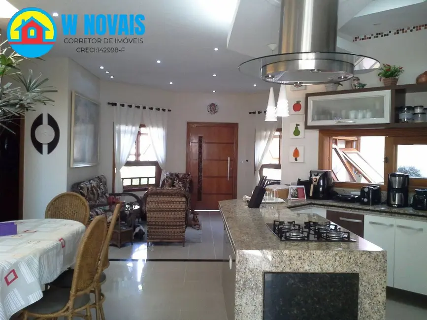 Foto 1 de Casa com 2 quartos à venda, 150m2 em Praia Grande - SP