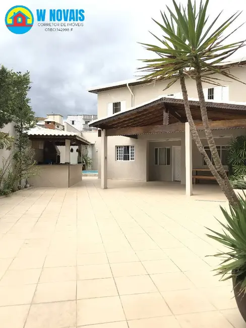 Foto 1 de Casa com 4 quartos à venda, 303m2 em Tupi, Praia Grande - SP