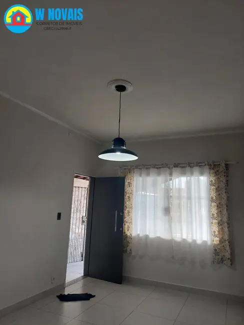 Casa com 4 quartos à venda, 250m2 em Imperador, Praia Grande - SP - imagem 8 Foto 8 de Casa com 4 quartos à venda, 250m2 em Imperador, Praia Grande - SP