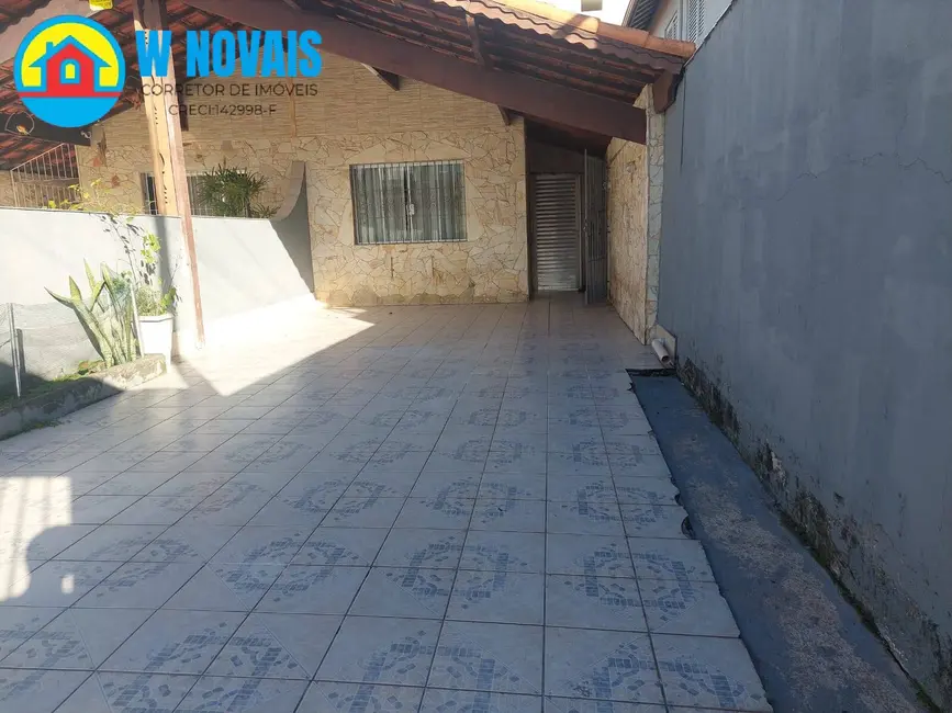 Casa com 4 quartos à venda, 250m2 em Imperador, Praia Grande - SP - imagem 2 Foto 2 de Casa com 4 quartos à venda, 250m2 em Imperador, Praia Grande - SP