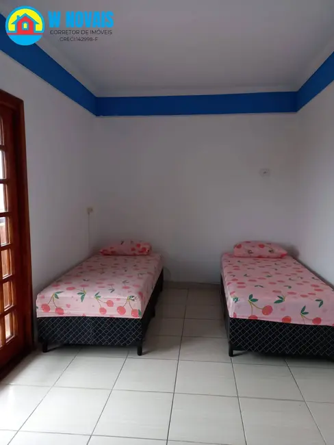 Foto 3 de Casa com 2 quartos para alugar, 51m2 em Praia Grande - SP