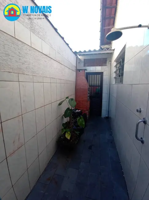 Foto 3 de Casa com 2 quartos à venda, 123m2 em Ocian, Praia Grande - SP