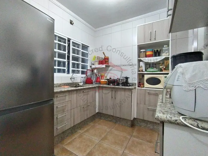 Foto 2 de Casa com 3 quartos à venda, 185m2 em Conjunto Habitacional Vila Réggio, Campinas - SP