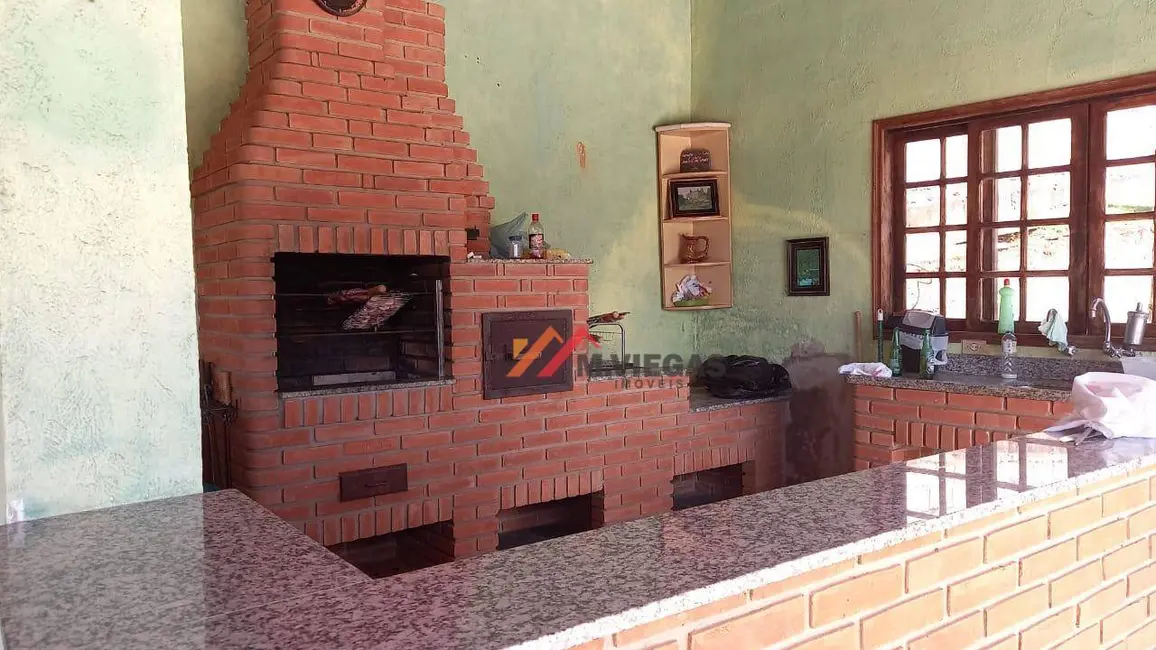 Chácara com 3 quartos à venda, 1000m2 em Ibiuna - SP - imagem 3 Foto 3 de Chácara com 3 quartos à venda, 1000m2 em Ibiuna - SP