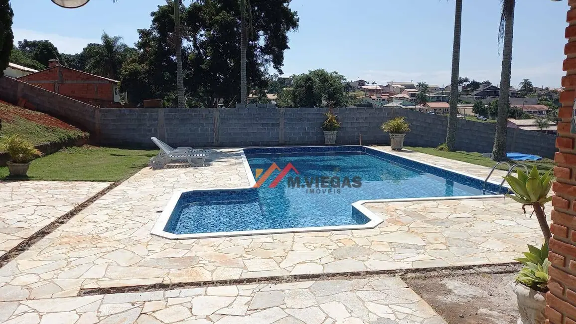 Chácara com 3 quartos à venda, 1000m2 em Ibiuna - SP - imagem 2 Foto 2 de Chácara com 3 quartos à venda, 1000m2 em Ibiuna - SP