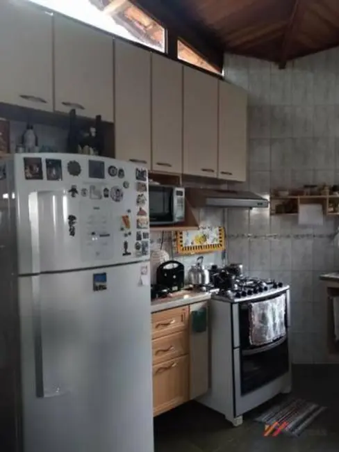 Chácara com 3 quartos à venda, 1000m2 em Ibiuna - SP - imagem 6 Foto 6 de Chácara com 3 quartos à venda, 1000m2 em Ibiuna - SP