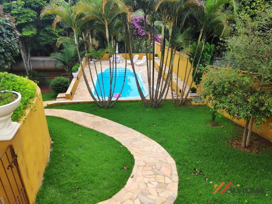 Chácara com 2 quartos à venda, 2000m2 em Ibiuna - SP - imagem 9 Foto 9 de Chácara com 2 quartos à venda, 2000m2 em Ibiuna - SP