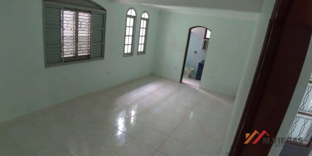 Foto 2 de Casa com 2 quartos à venda, 250m2 em Ibiuna - SP