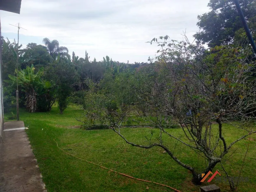 Chácara com 3 quartos à venda, 3500m2 em Ibiuna - SP - imagem 6 Foto 6 de Chácara com 3 quartos à venda, 3500m2 em Ibiuna - SP
