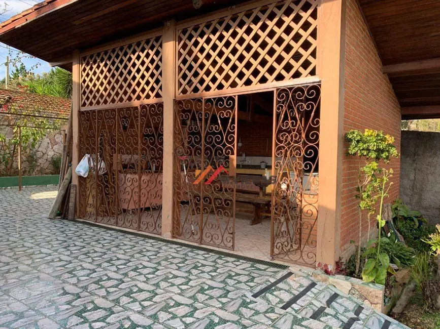 Chácara com 4 quartos à venda, 2000m2 em Ibiuna - SP - imagem 7 Foto 7 de Chácara com 4 quartos à venda, 2000m2 em Ibiuna - SP