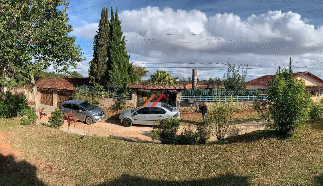 Chácara com 4 quartos à venda, 2000m2 em Ibiuna - SP - imagem 2 Foto 2 de Chácara com 4 quartos à venda, 2000m2 em Ibiuna - SP